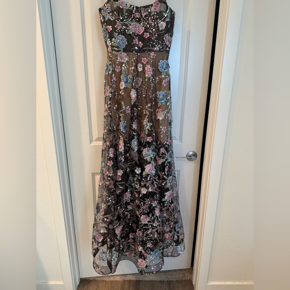 NWOT BRONX AND BANCO MIDNIGHT EMBROIDERED FLORAL GOWN - Picture 6 of 17